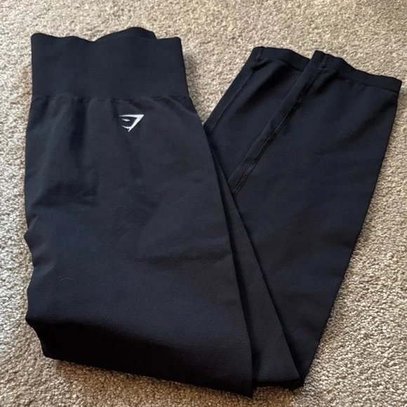 Gymshark Black Women's Tank Top and Leggings Set - Picture 4 of 6